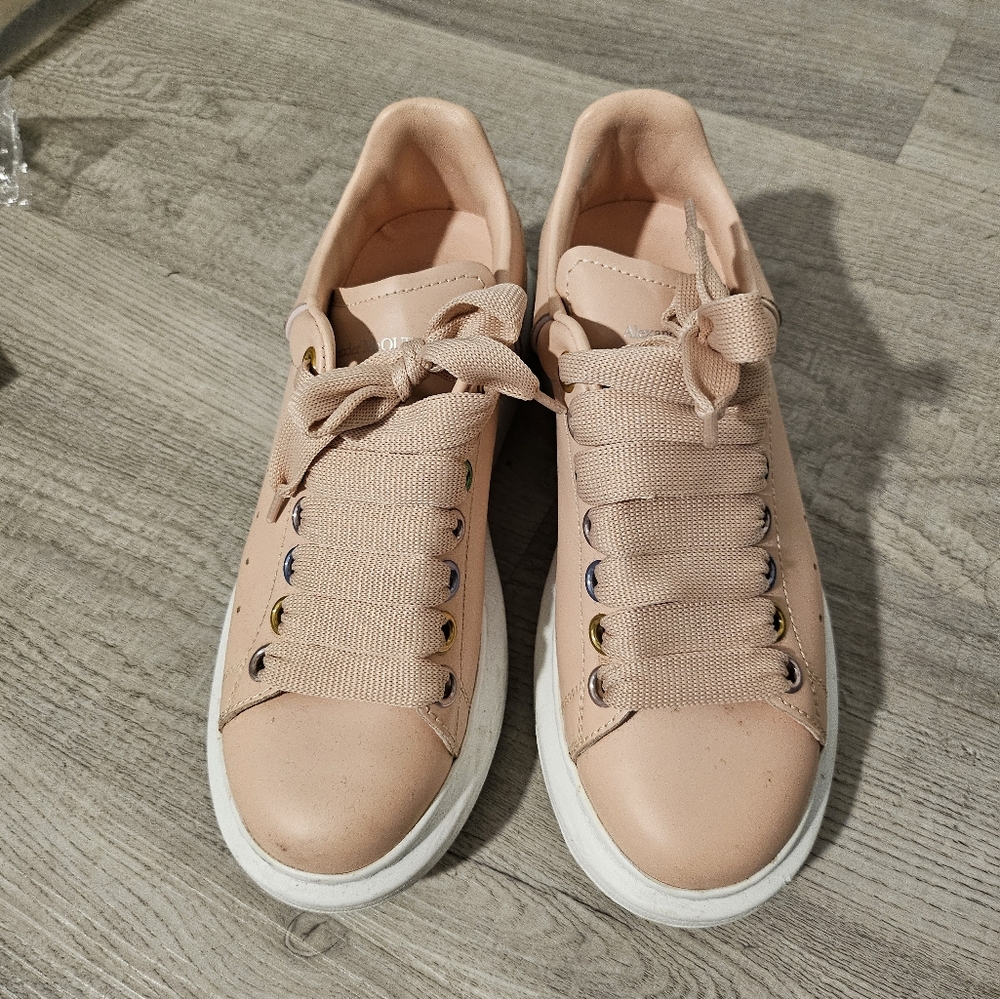 **Authentic** Alexander McQueen pink shoes size 35 (women 5 - 5.5)